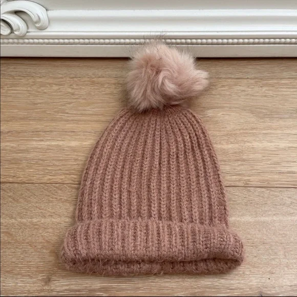 🆕 Pom Pom Beanie Bundle! - Picture 3 of 6